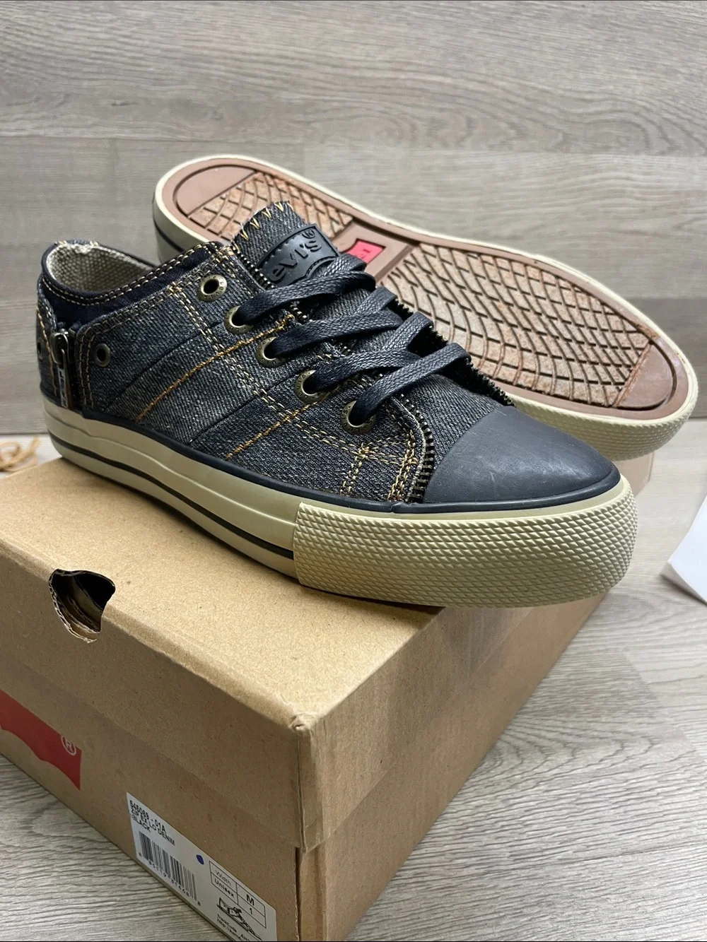 Levi's Kids Dark Denim Low-Top Sneakers with Tan Soles #933